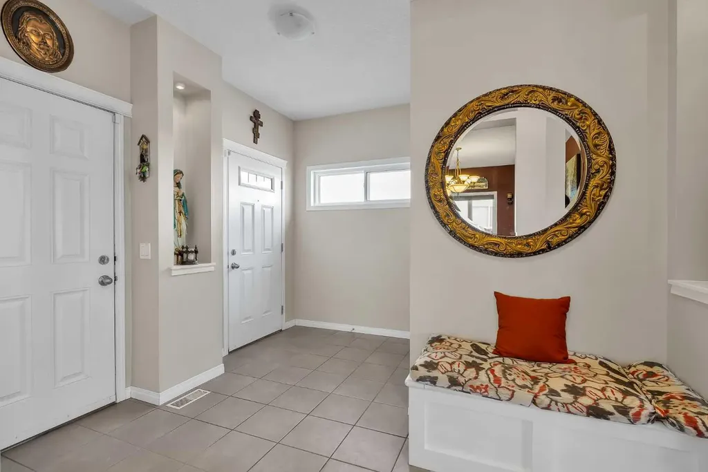 87 Panton Landing NW Calgary AB T3K 0W4