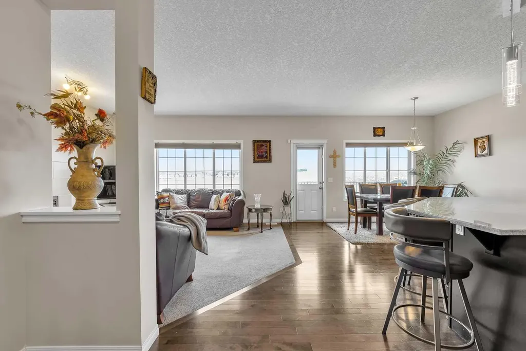 87 Panton Landing NW Calgary AB T3K 0W4