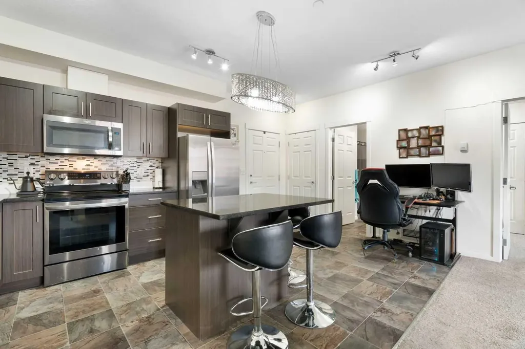 99 Copperstone Park SE Calgary AB T2Z 5C9