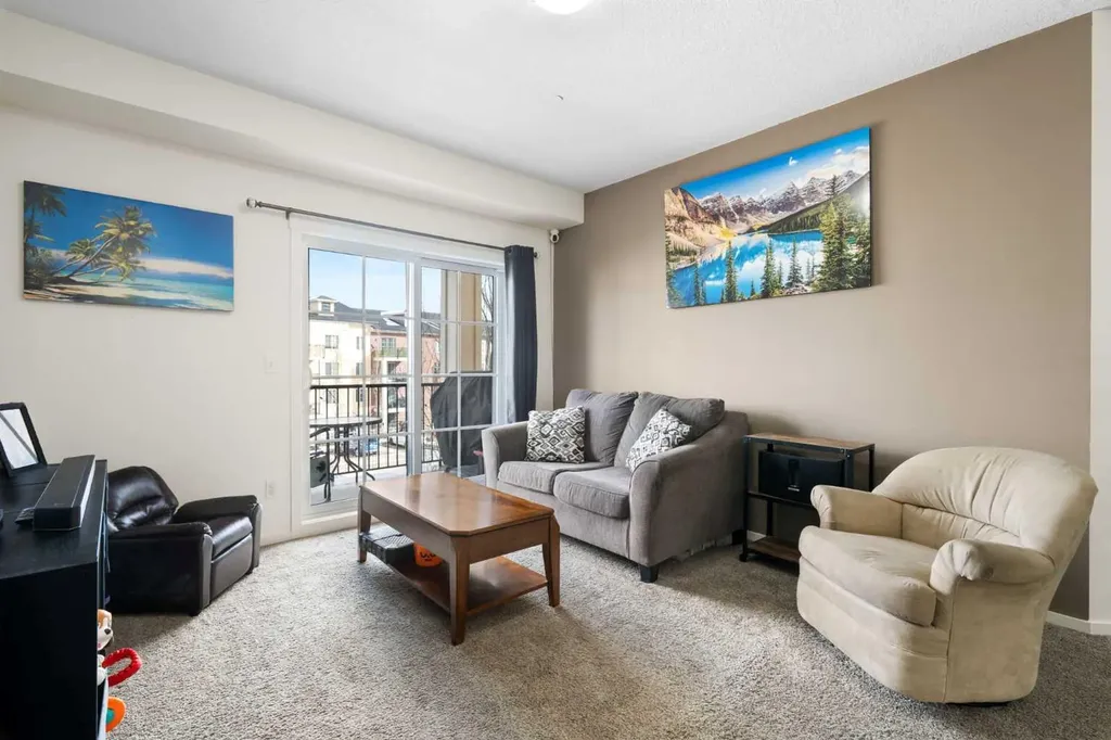 99 Copperstone Park SE Calgary AB T2Z 5C9
