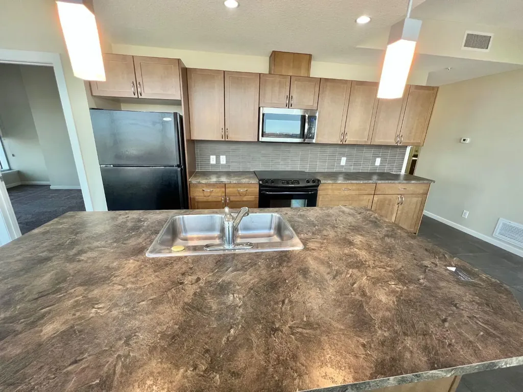 211 13 Avenue SE Calgary AB T2G 1E1
