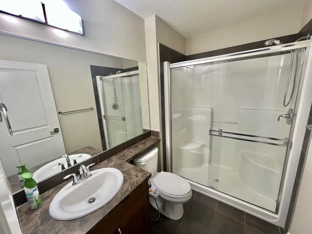 211 13 Avenue SE Calgary AB T2G 1E1