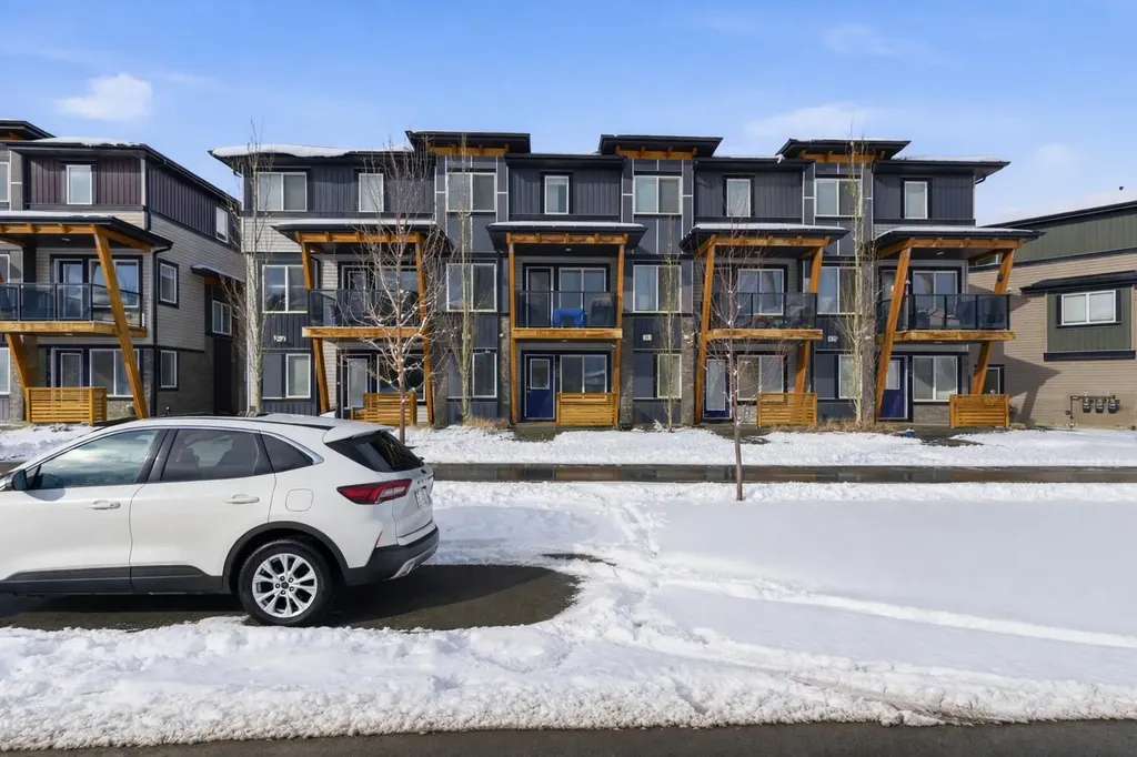 580 Savanna Boulevard NE Calgary AB T3N 1A8