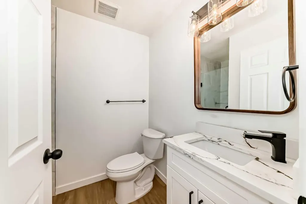 264 99 Avenue SE Calgary AB T2J0J1