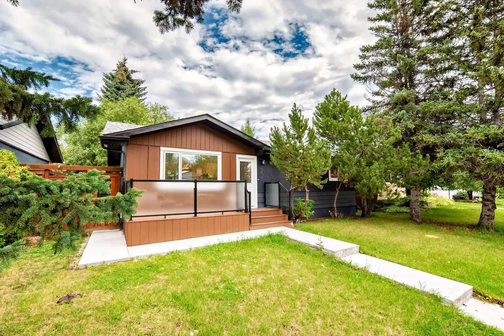 264 99 Avenue SE Calgary AB T2J0J1