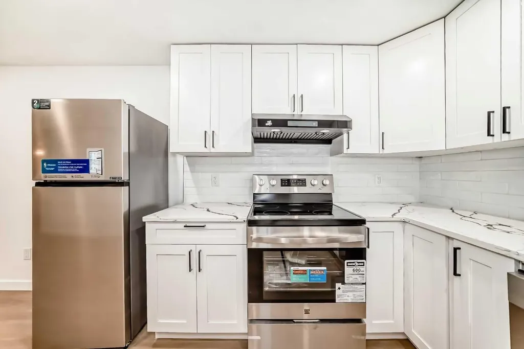 264 99 Avenue SE Calgary AB T2J0J1