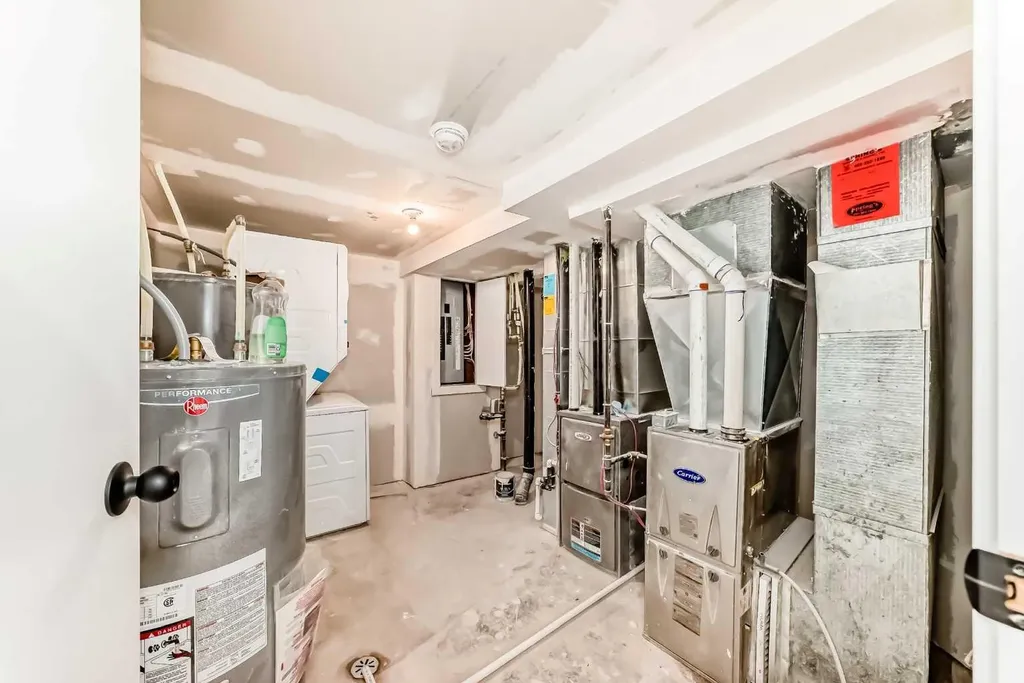264 99 Avenue SE Calgary AB T2J0J1