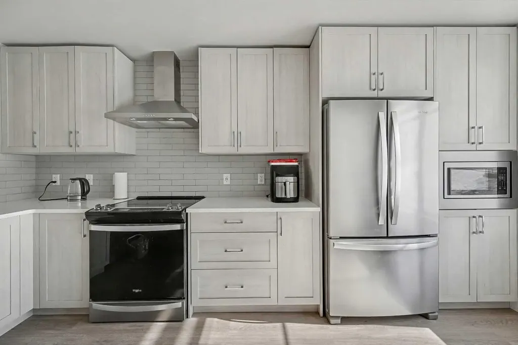 613 Sage Hill Grove NW Calgary AB T3R2A2