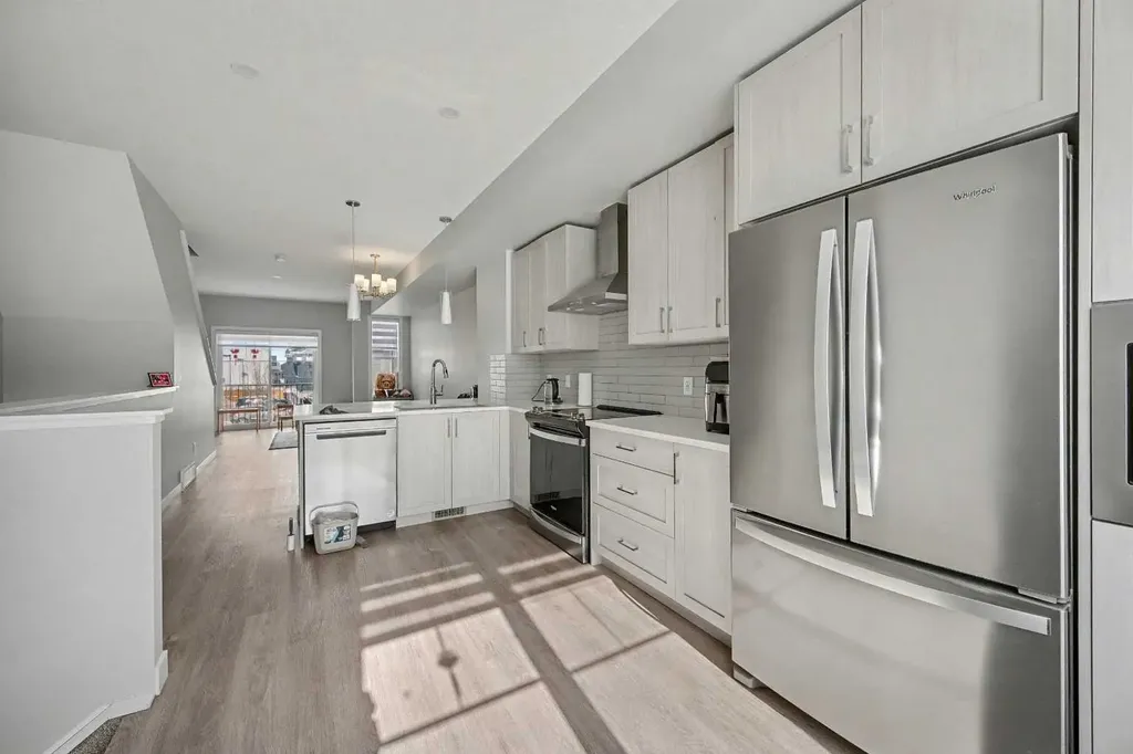 613 Sage Hill Grove NW Calgary AB T3R2A2