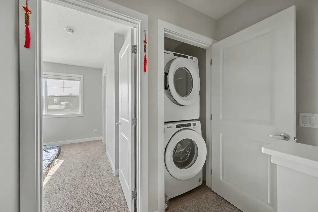 613 Sage Hill Grove NW Calgary AB T3R2A2