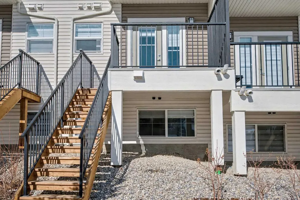 613 Sage Hill Grove NW Calgary AB T3R2A2