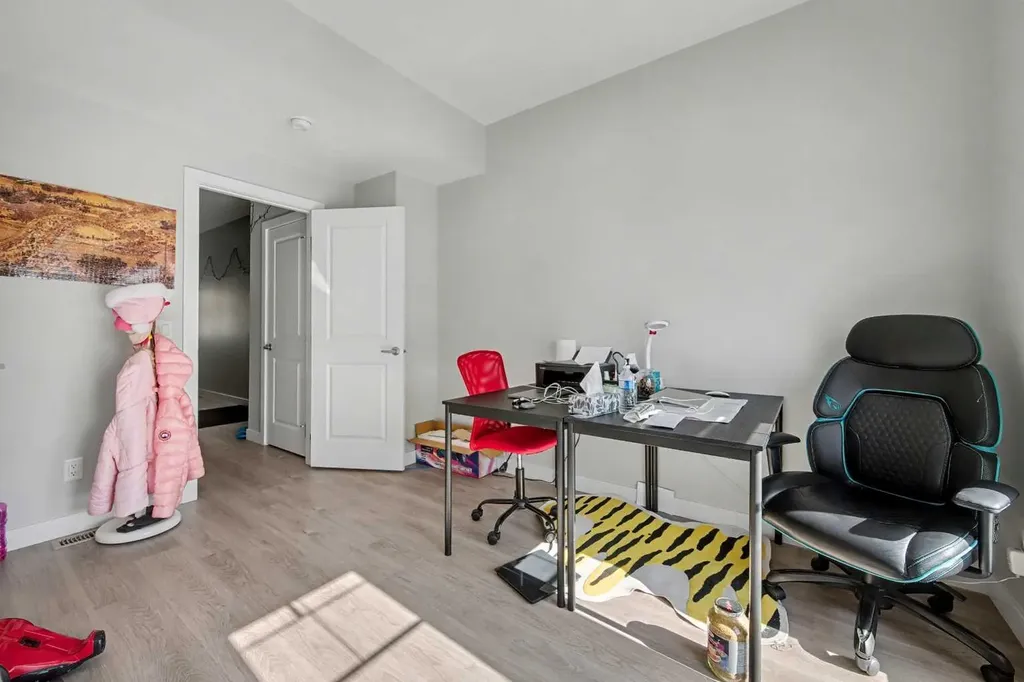 613 Sage Hill Grove NW Calgary AB T3R2A2