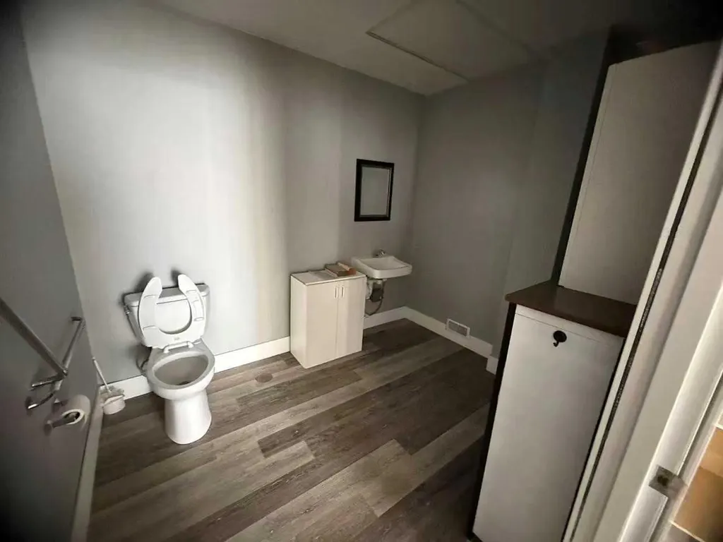 3505 32 Street NE Calgary AB T1Y 5Y9
