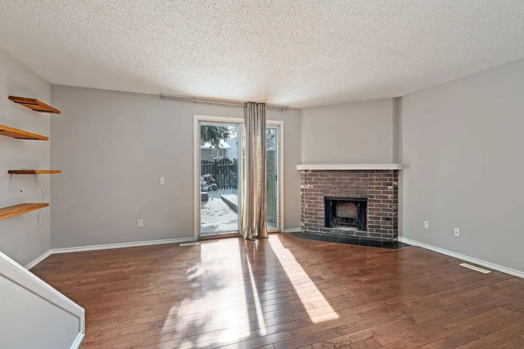 6503 Ranchview Drive NW Calgary AB T3G 1P2