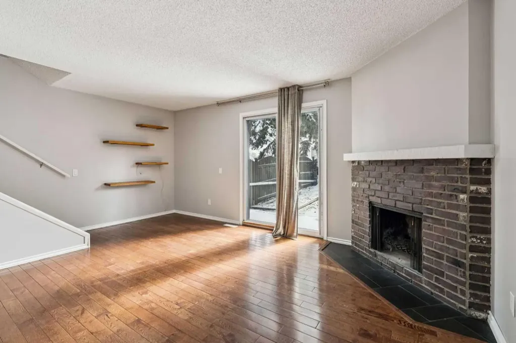 6503 Ranchview Drive NW Calgary AB T3G 1P2