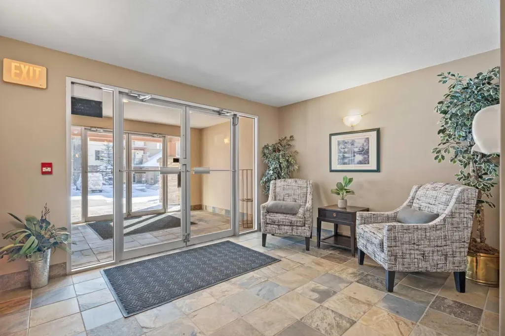 92 Crystal Shores Road Okotoks AB T1S 2N1