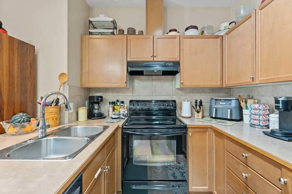 92 Crystal Shores Road Okotoks AB T1S 2N1