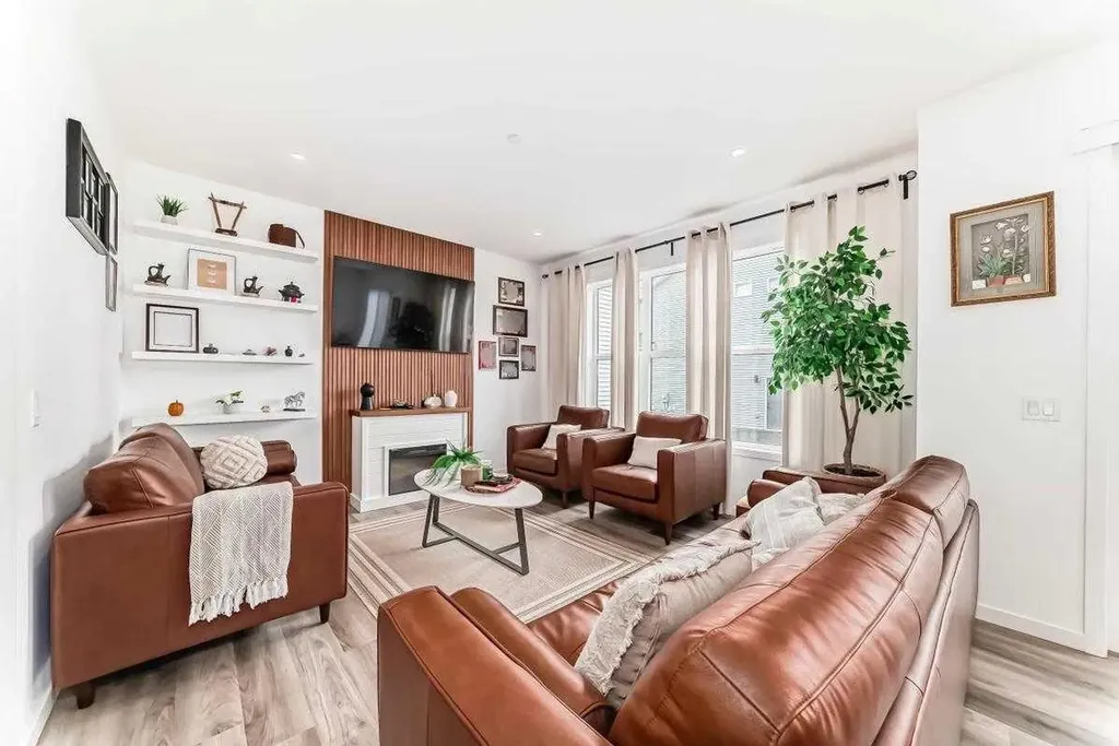 171 Hotchkiss Manor SE Calgary AB T3S 0G5