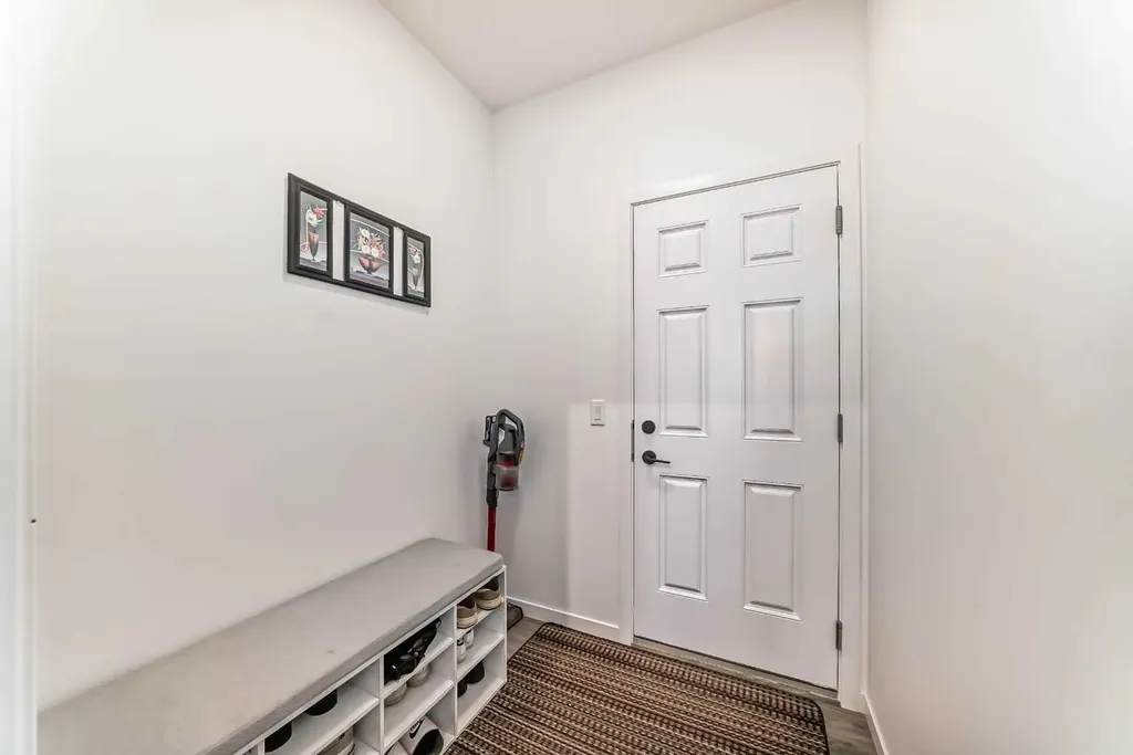 171 Hotchkiss Manor SE Calgary AB T3S 0G5