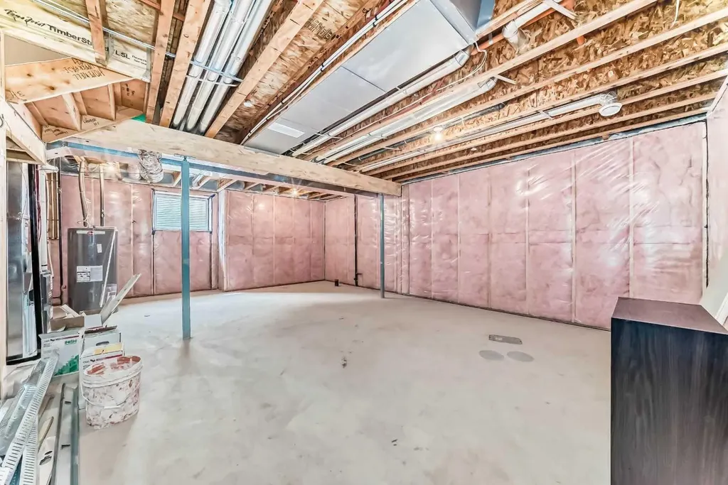171 Hotchkiss Manor SE Calgary AB T3S 0G5