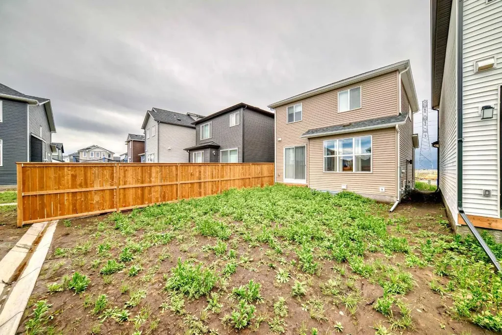 171 Hotchkiss Manor SE Calgary AB T3S 0G5