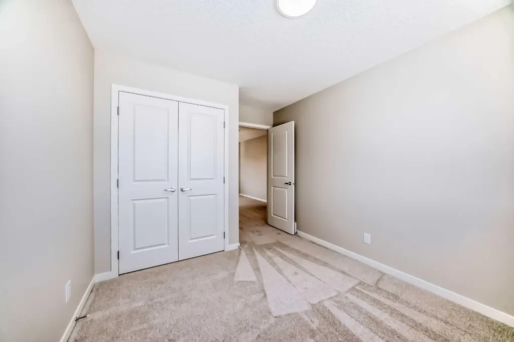 185 Mercado Landing SE Calgary AB T3M 4C6
