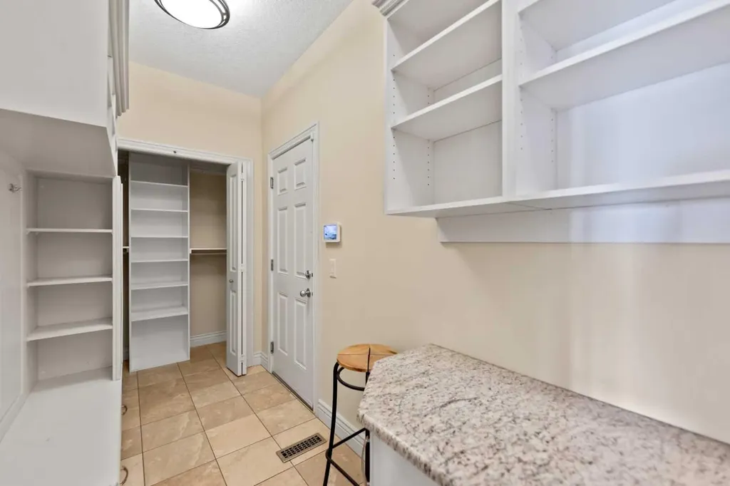 28 Panatella Manor NW Calgary AB T3K0A7