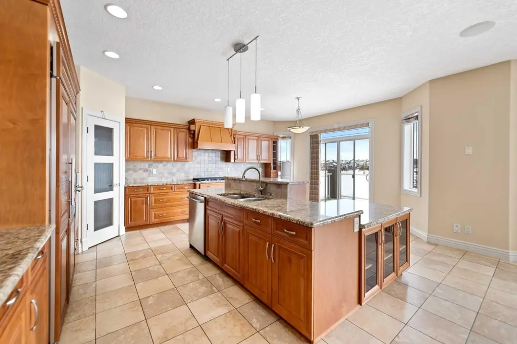 28 Panatella Manor NW Calgary AB T3K0A7