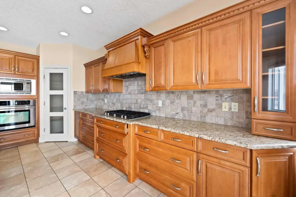 28 Panatella Manor NW Calgary AB T3K0A7