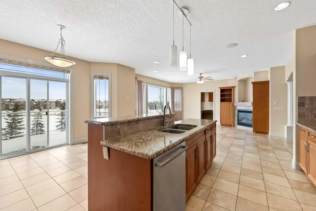 28 Panatella Manor NW Calgary AB T3K0A7