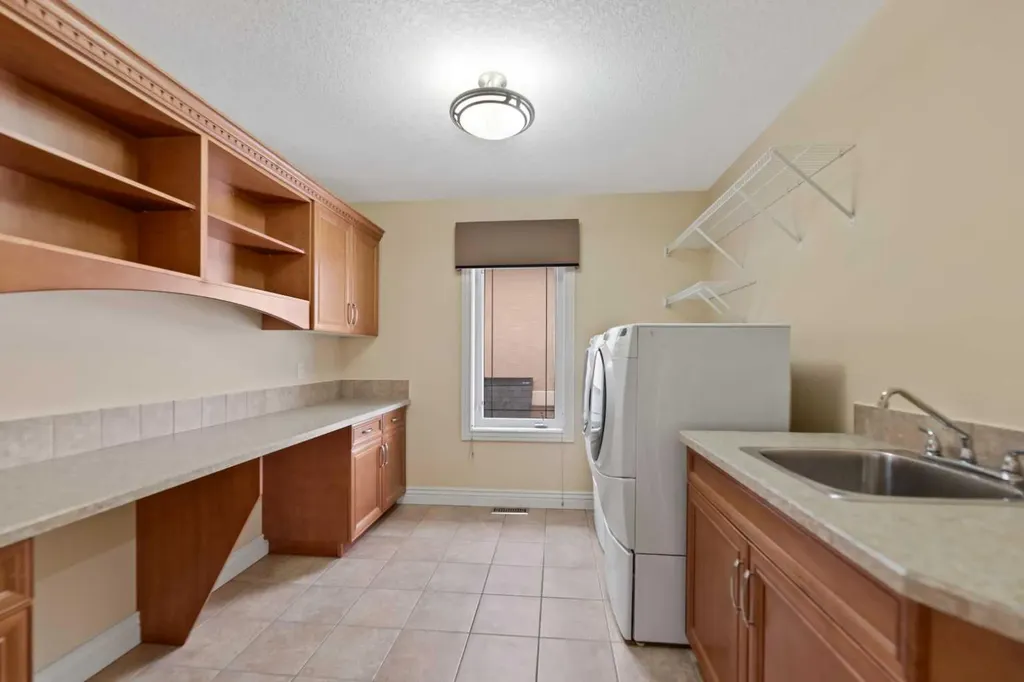28 Panatella Manor NW Calgary AB T3K0A7