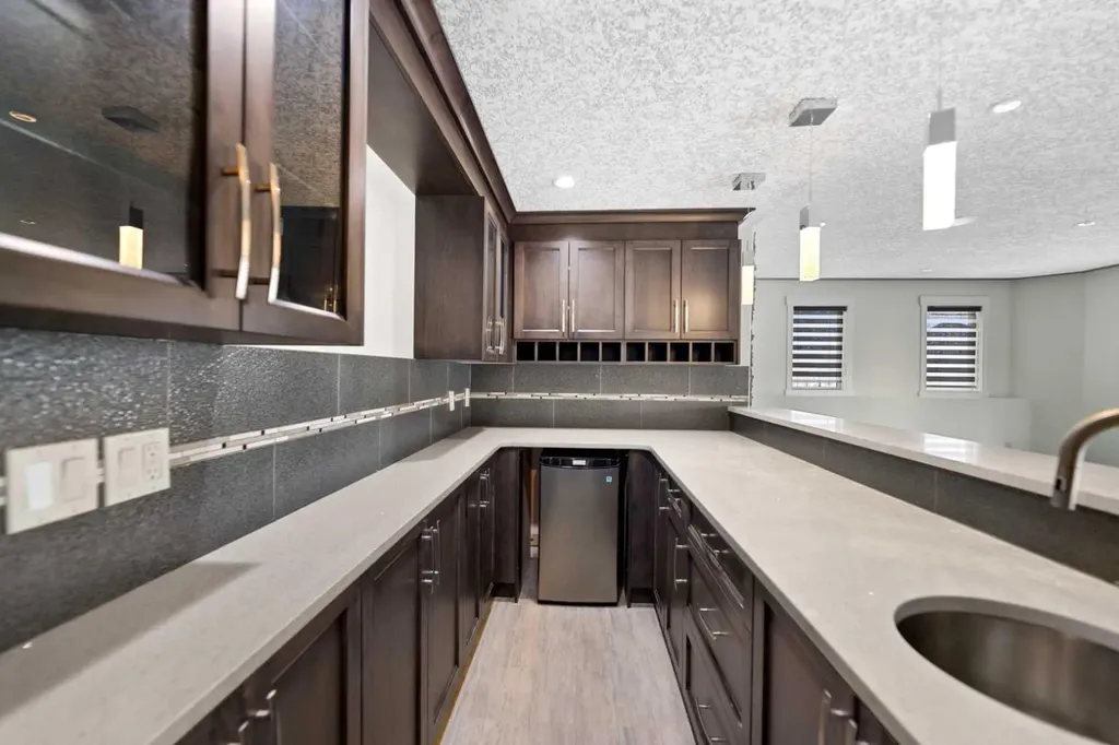 28 Panatella Manor NW Calgary AB T3K0A7