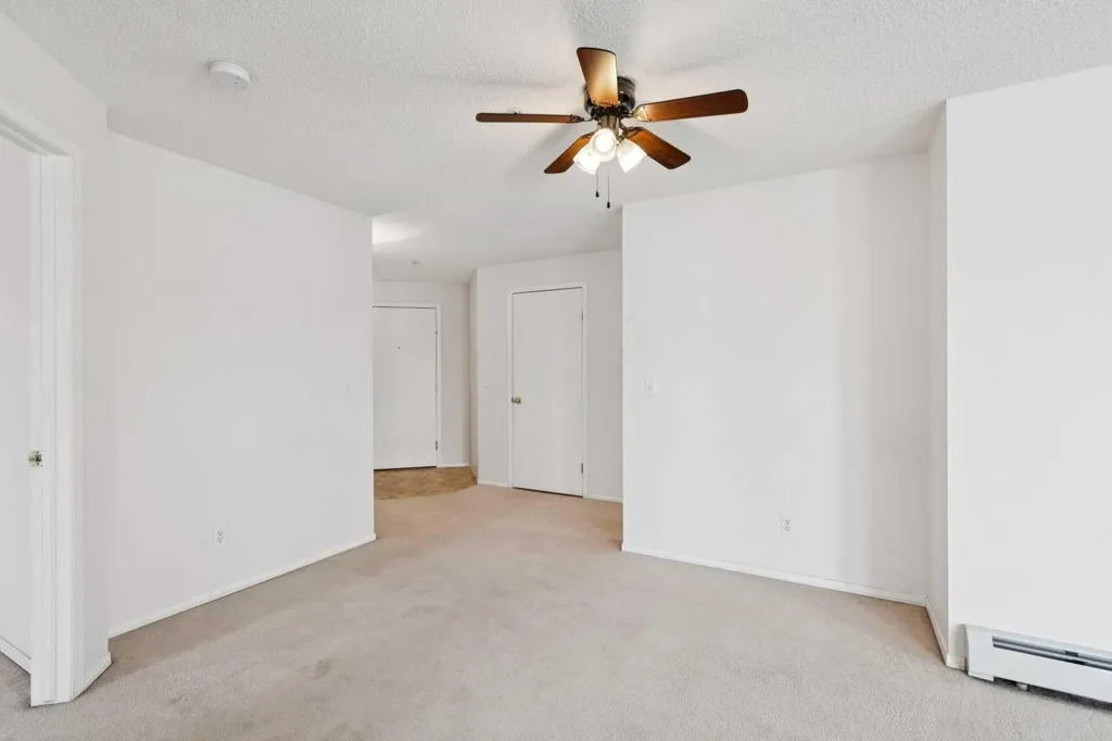 604 8 Street SW Airdrie AB T4B 2W4