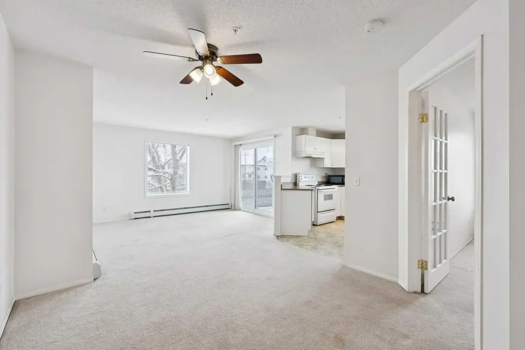 604 8 Street SW Airdrie AB T4B 2W4