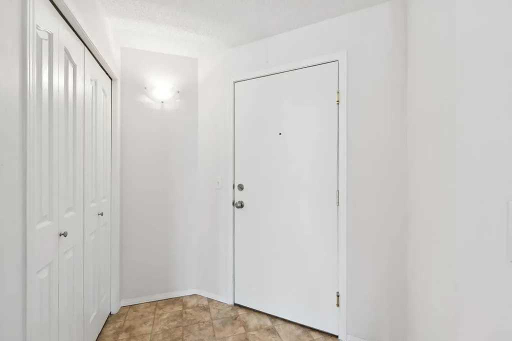 604 8 Street SW Airdrie AB T4B 2W4