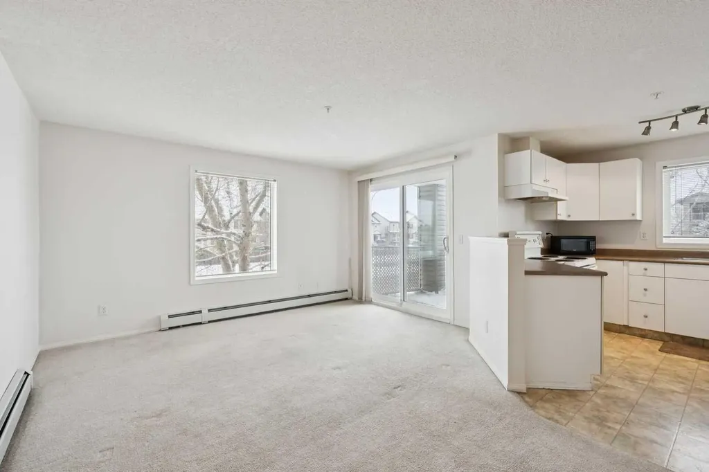 604 8 Street SW Airdrie AB T4B 2W4