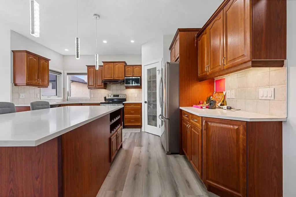 280 Windermere Drive Chestermere AB T1X 1S3