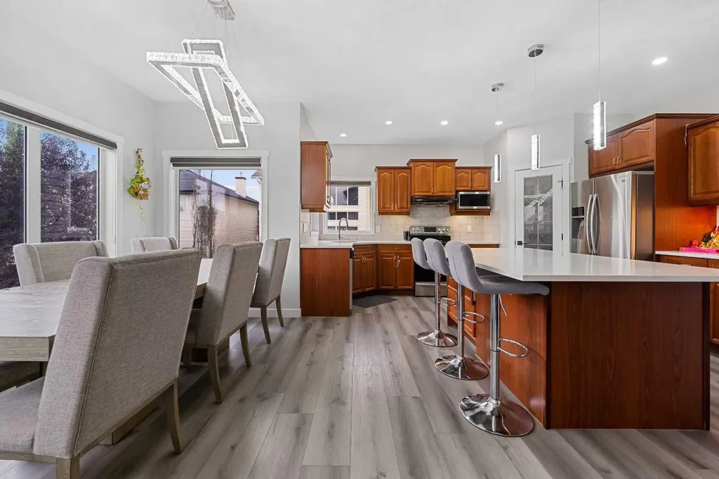 280 Windermere Drive Chestermere AB T1X 1S3