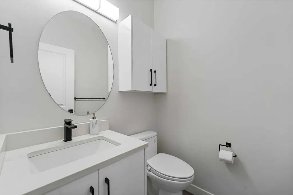 280 Windermere Drive Chestermere AB T1X 1S3