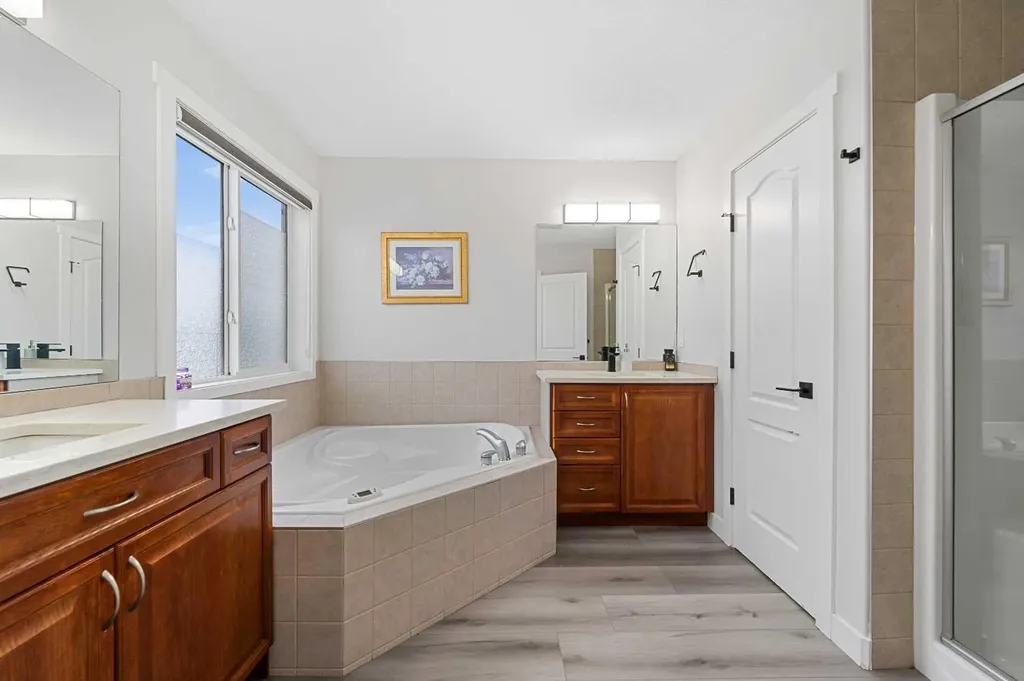 280 Windermere Drive Chestermere AB T1X 1S3