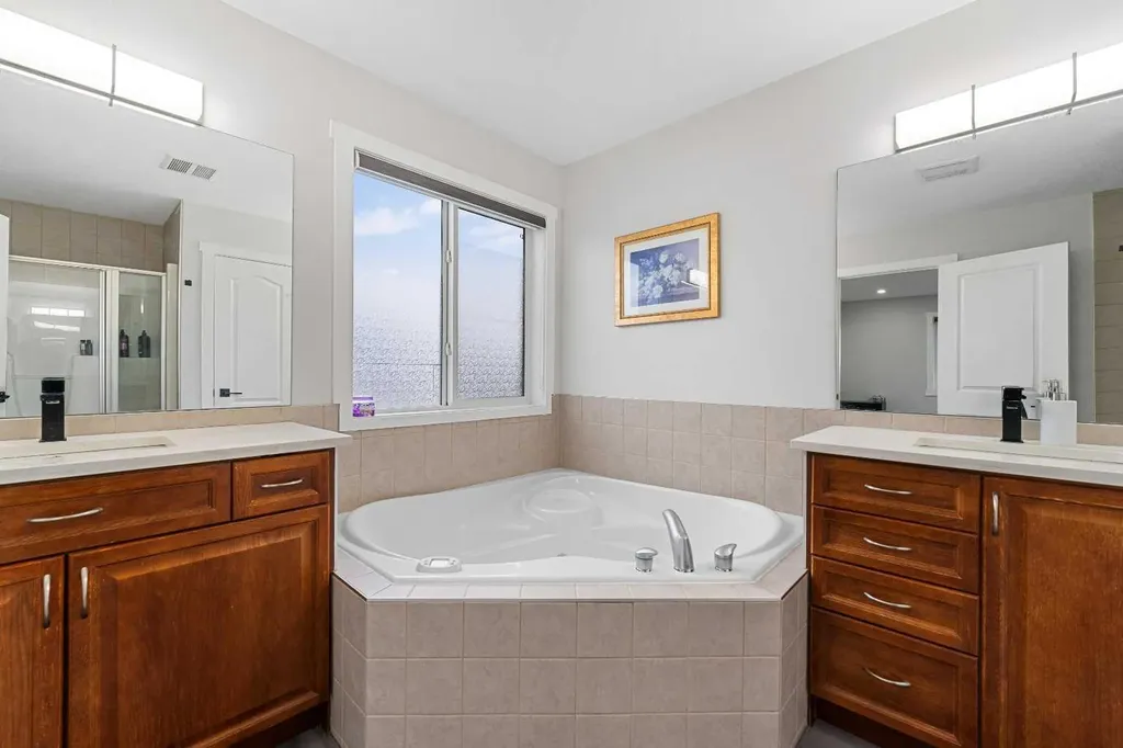 280 Windermere Drive Chestermere AB T1X 1S3