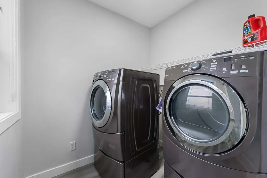 280 Windermere Drive Chestermere AB T1X 1S3