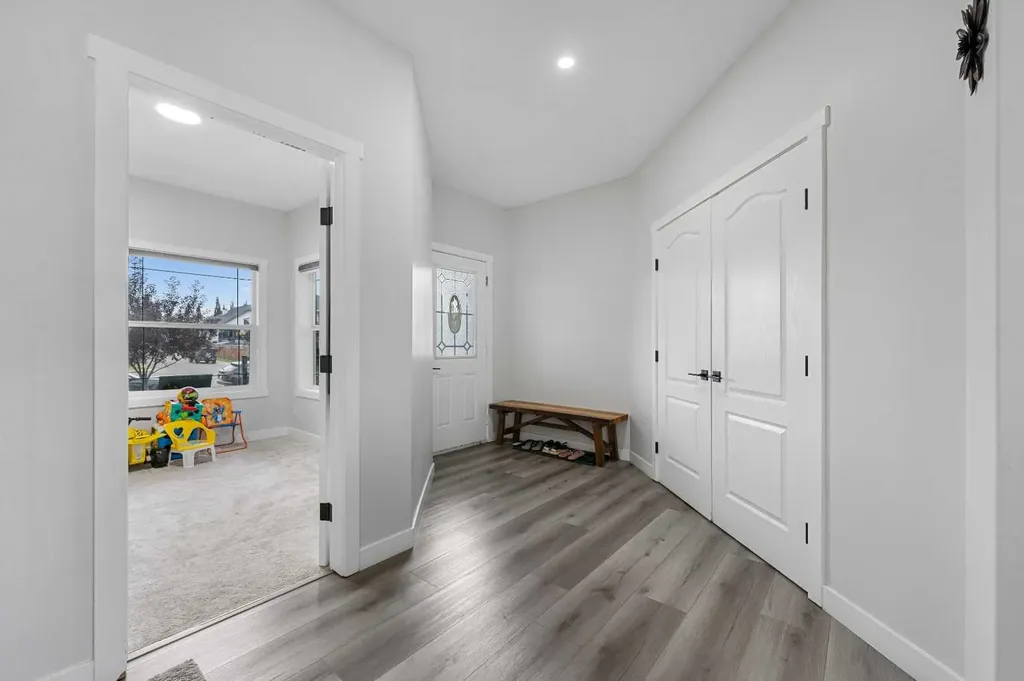 280 Windermere Drive Chestermere AB T1X 1S3