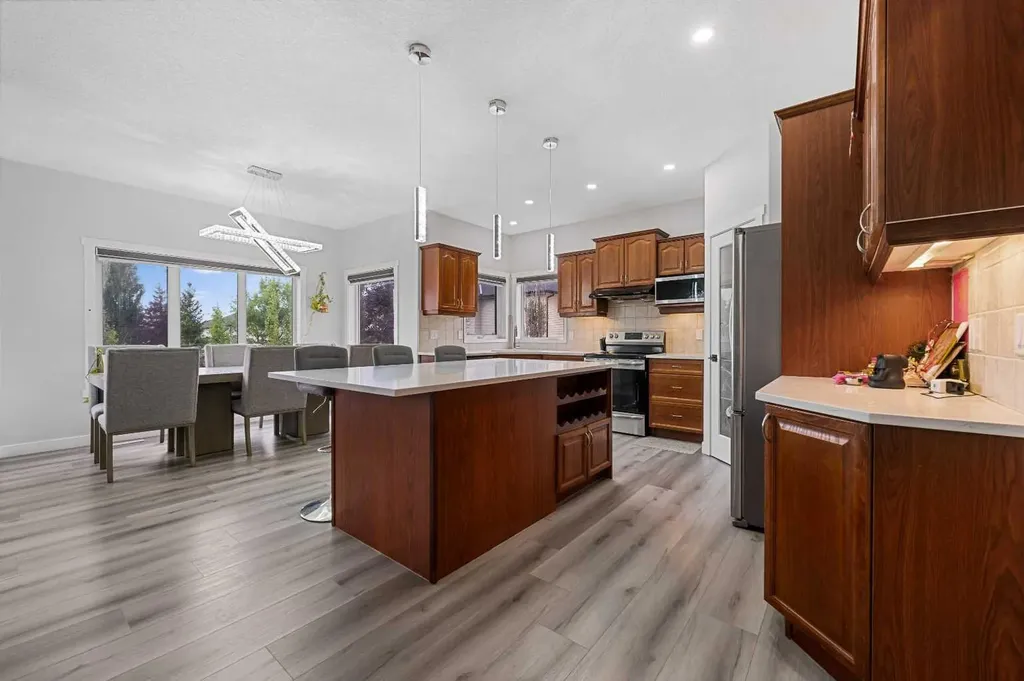280 Windermere Drive Chestermere AB T1X 1S3