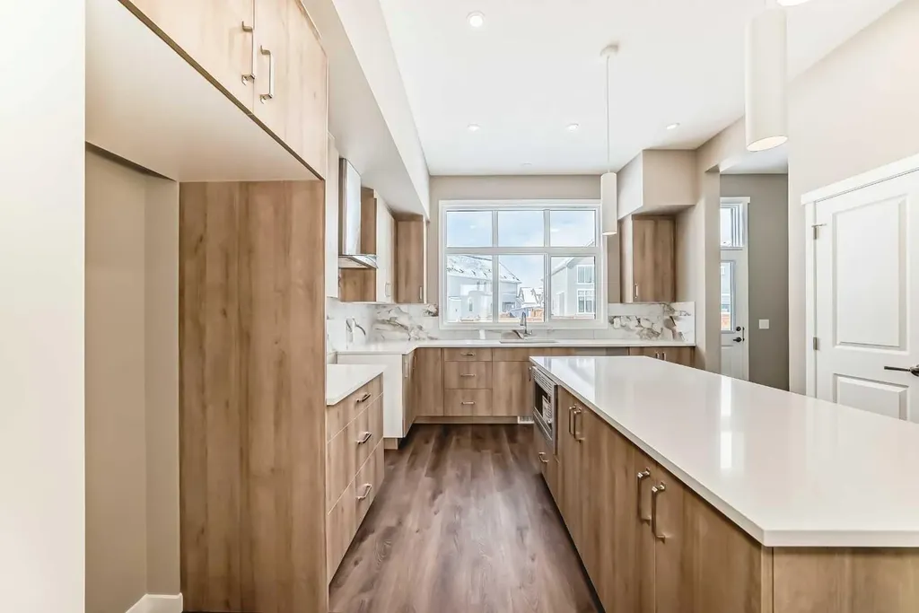833 Marine Drive SE Calgary AB T3M 4E3