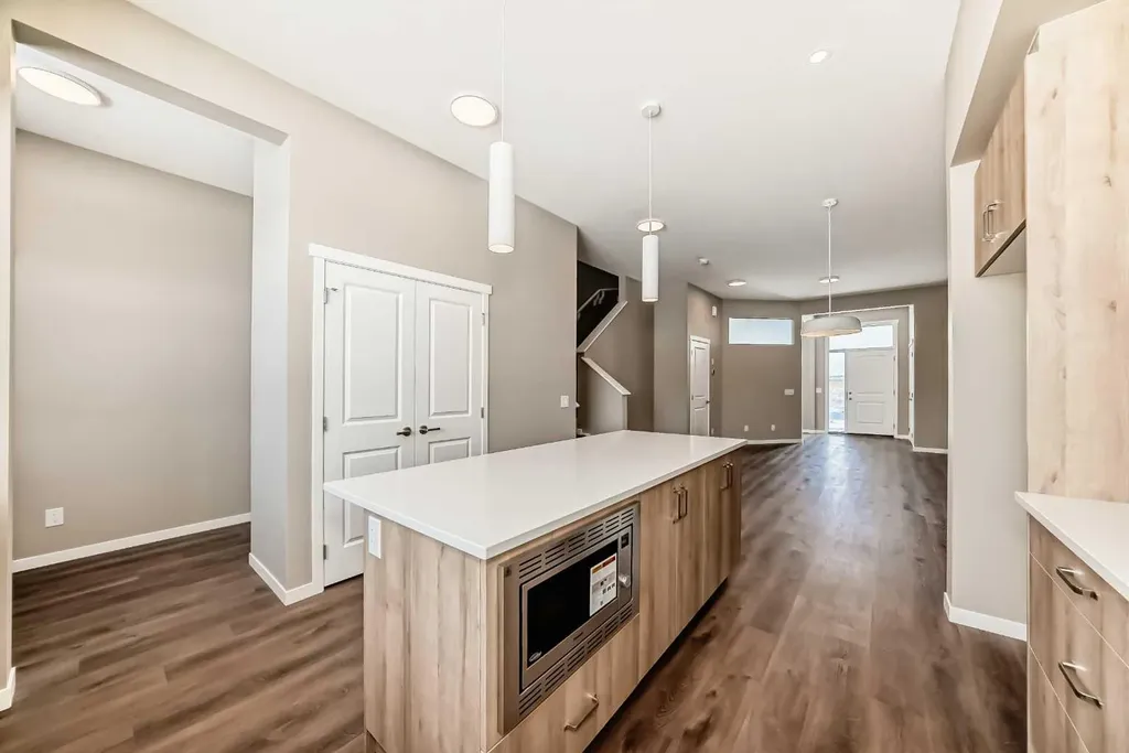 833 Marine Drive SE Calgary AB T3M 4E3