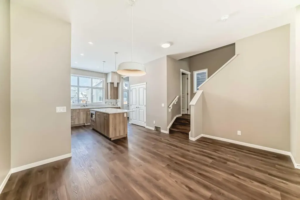 833 Marine Drive SE Calgary AB T3M 4E3