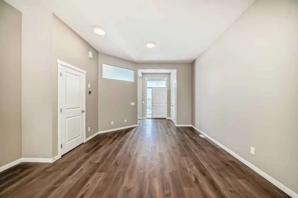 833 Marine Drive SE Calgary AB T3M 4E3