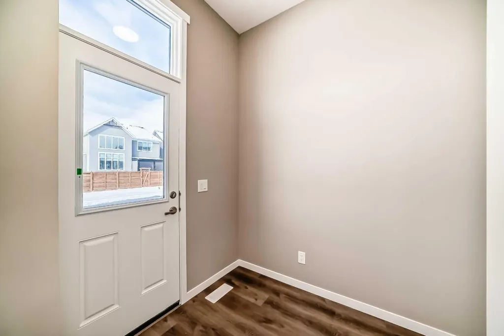 833 Marine Drive SE Calgary AB T3M 4E3