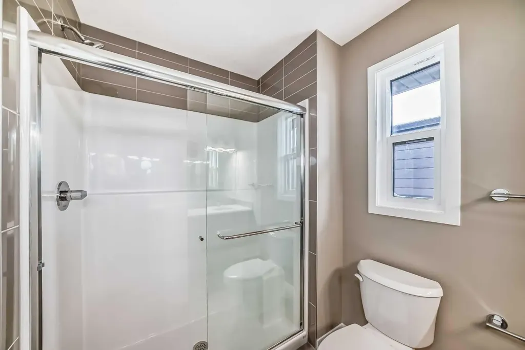 833 Marine Drive SE Calgary AB T3M 4E3